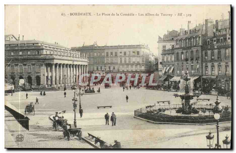 Bordeaux - la Place de la Comedie Les Alees de Tourny - CPA 