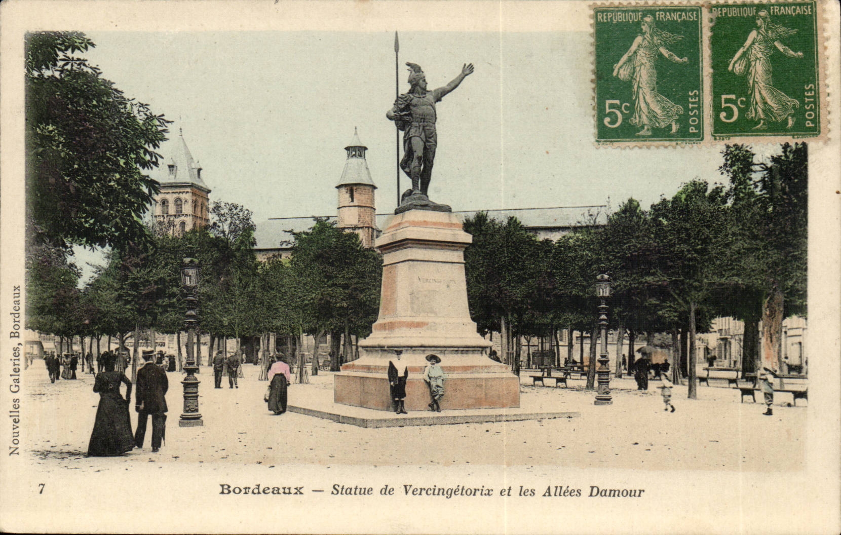 Bordeaux — Statue de Vercingétorix et les Allées Damour — Nouvelles Galeries, Bordeaux, n°7