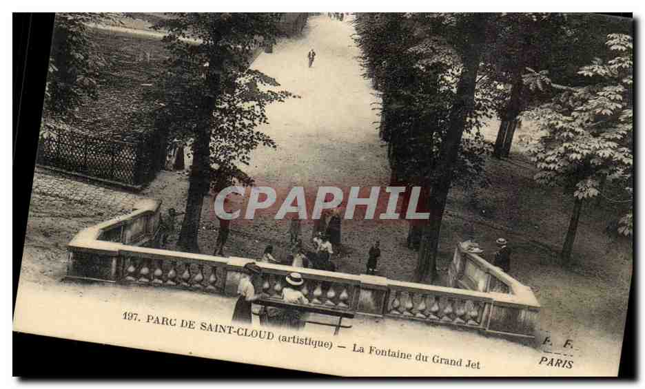 Parc de Saint Cloud CPA la fontaine du grand jet