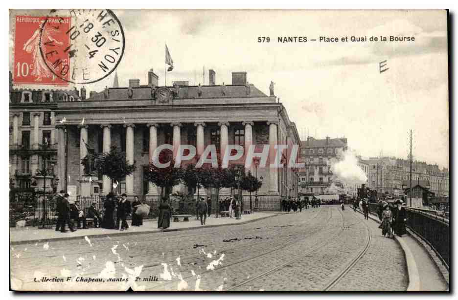 Nantes CPA Place et quai de la Bourse (train au loin)
