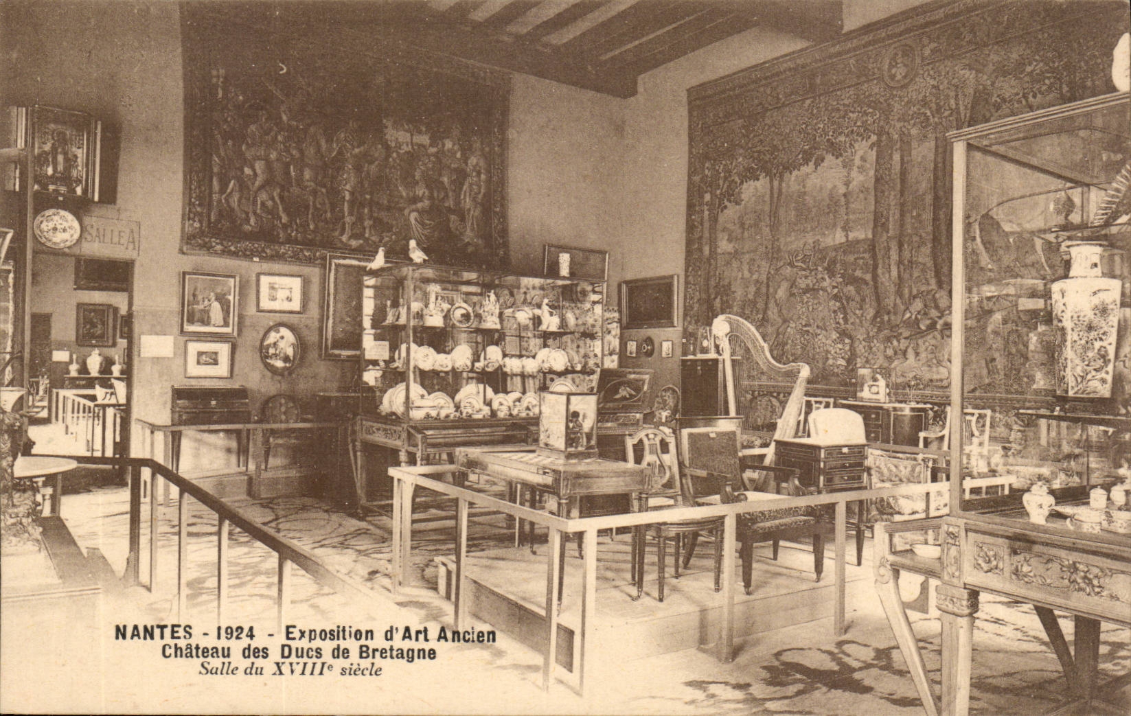 Nantes CPA Exposition d'art ancien Chateau des ducs de Bretagne Salle du 18eme