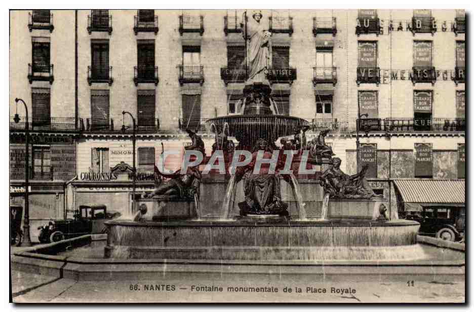 Nantes CPA Fontaine monumentale de la place royale