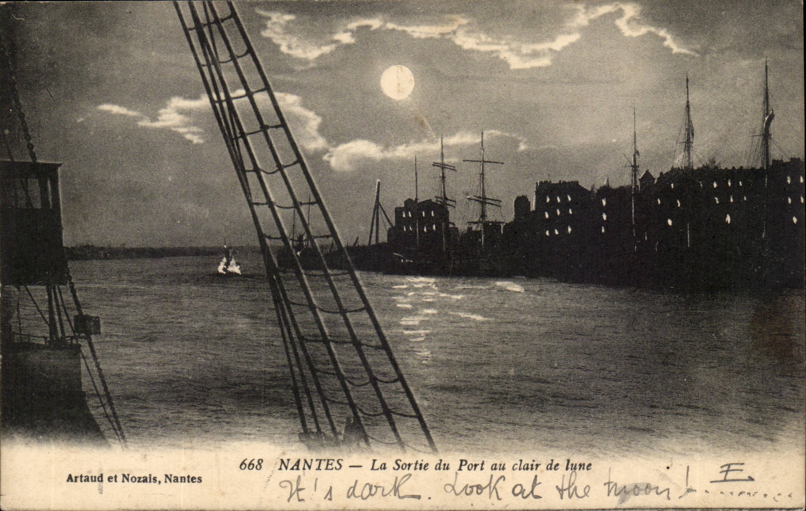Nantes CPA La sortie du port au clair de lune