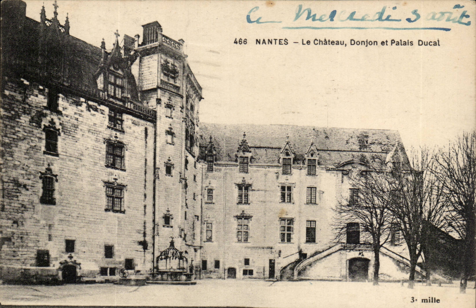 Nantes CPA La chateau donjon et palais ducal