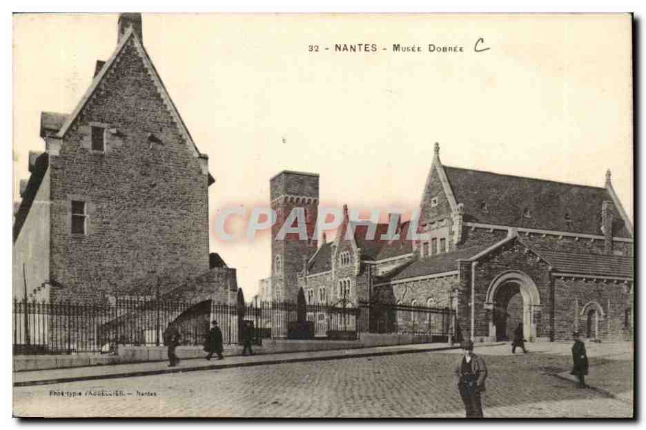 Nantes CPA Musee Dobree