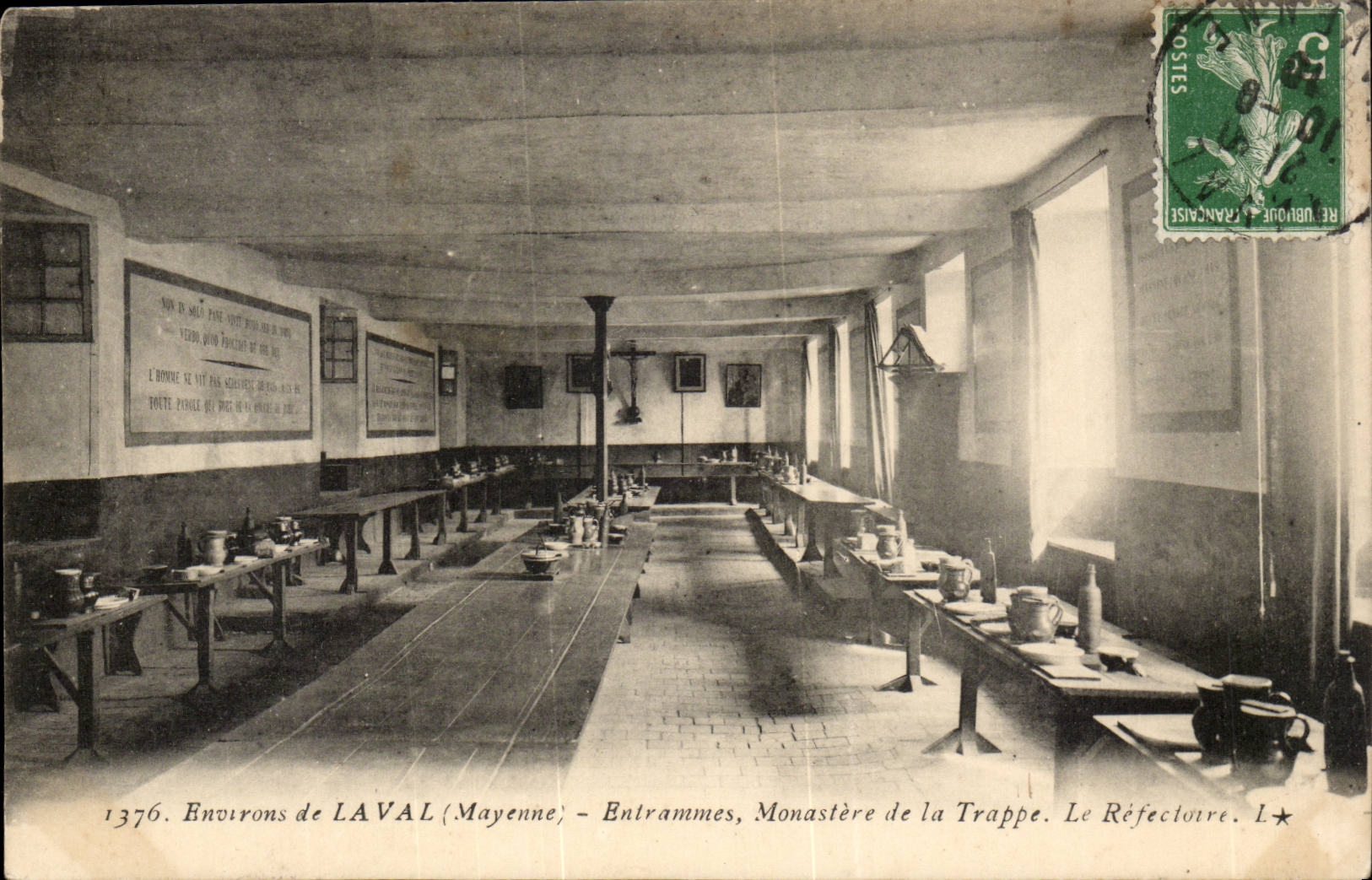 CPA Environs de Laval Entrammes onastere de la trappe Le refectoire