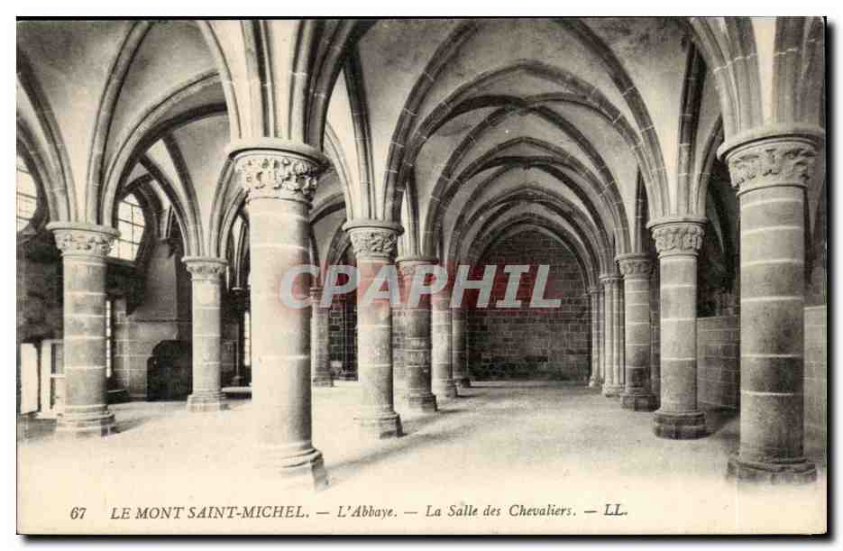 Mont Saint Michel CPA L'abbaye La salle des chevaliers