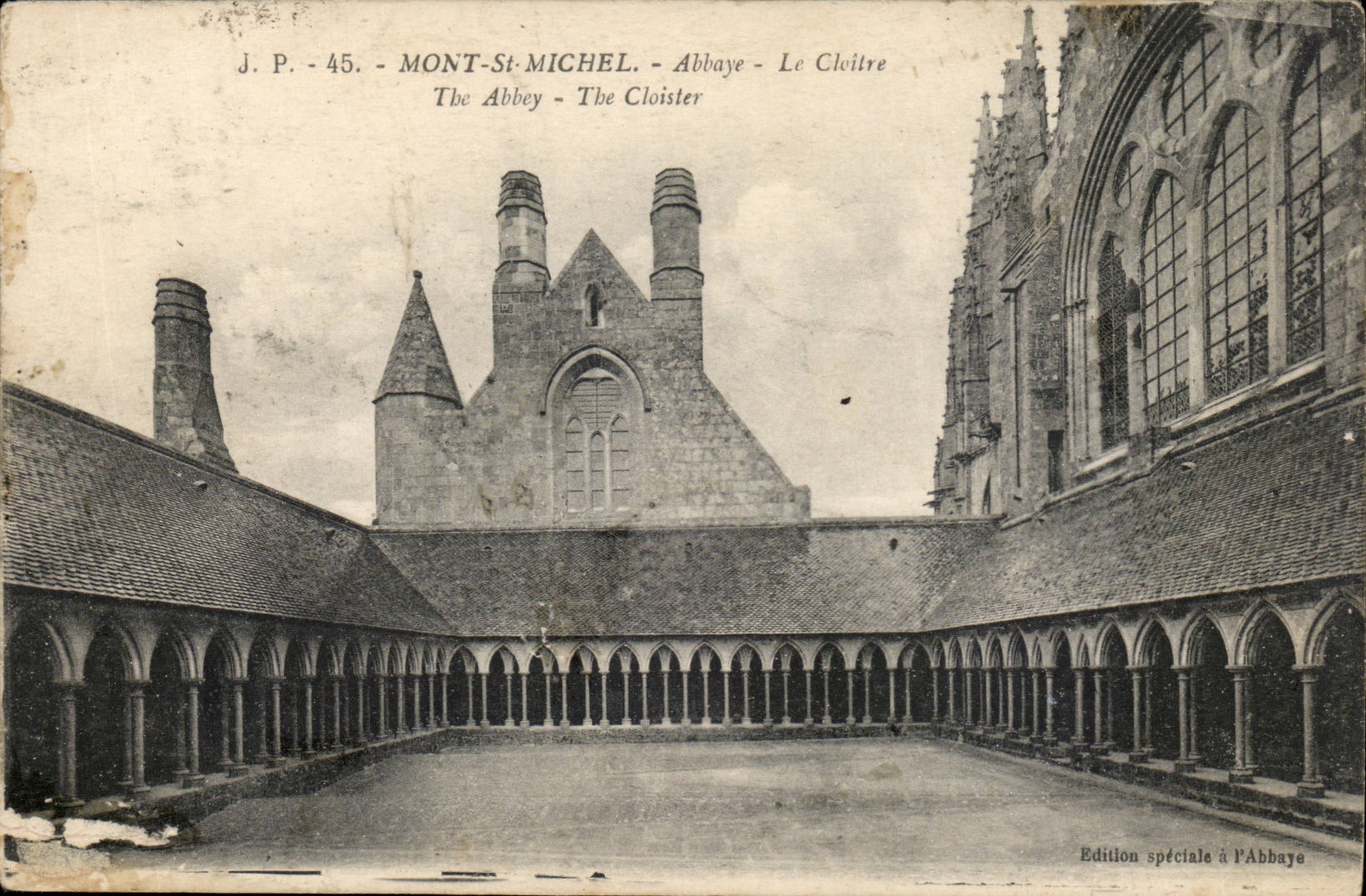 Mont Saint Michel CPA Abbaye Le cloitre 