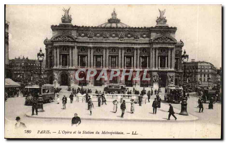 Paris CPA L opera et la station du Metropolitain