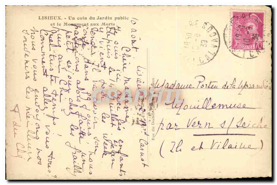 Lisieux CPA Un coin du jardin public et la monument aux morts — Verso