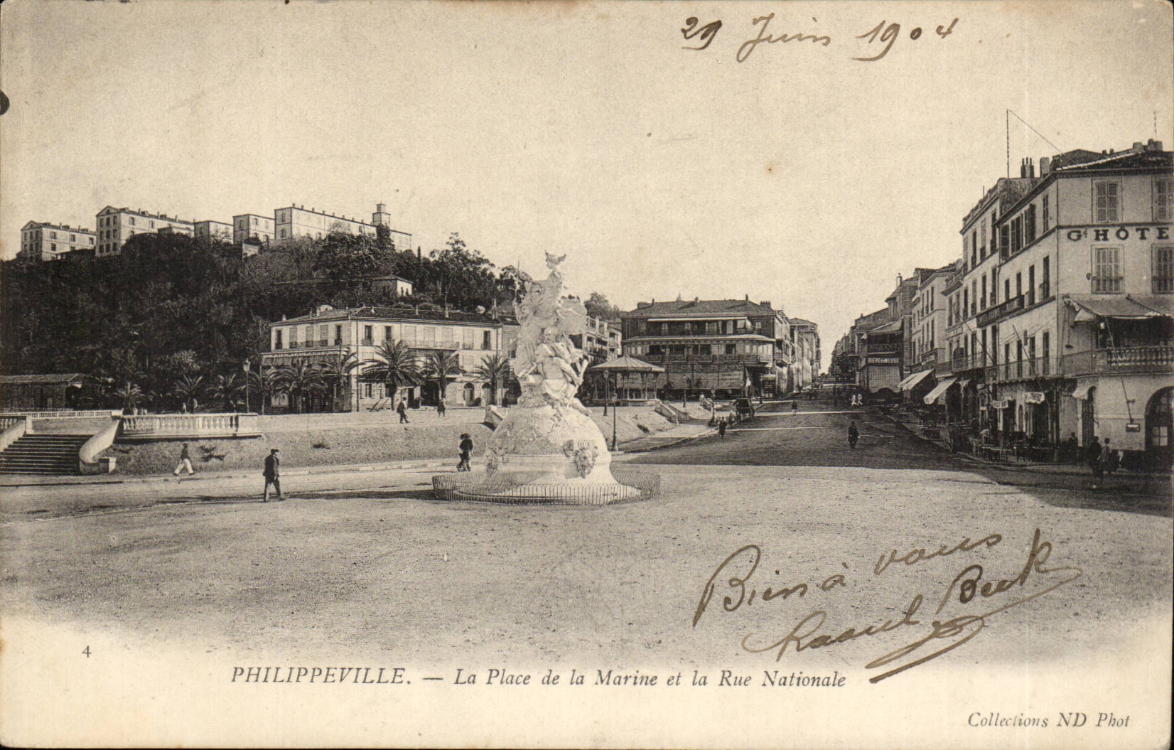 Philippeville — La Place de la Marine et la Rue Nationale — Collections ND Phot