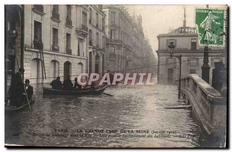 CPA Inondations paris la grande crue de la Seine (janvier 1910) Service de barbotage dans la rue de Lille pour le ravita