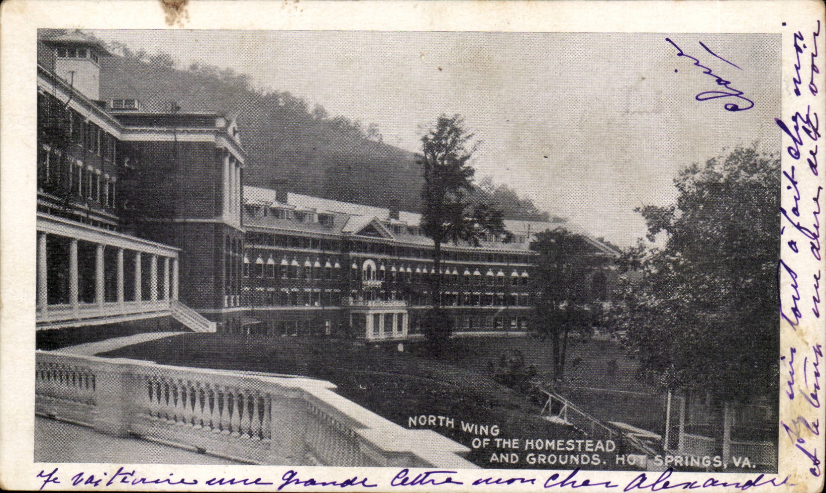 etats Unis North Wing of the Homestead and grounds Hot Springs VA
