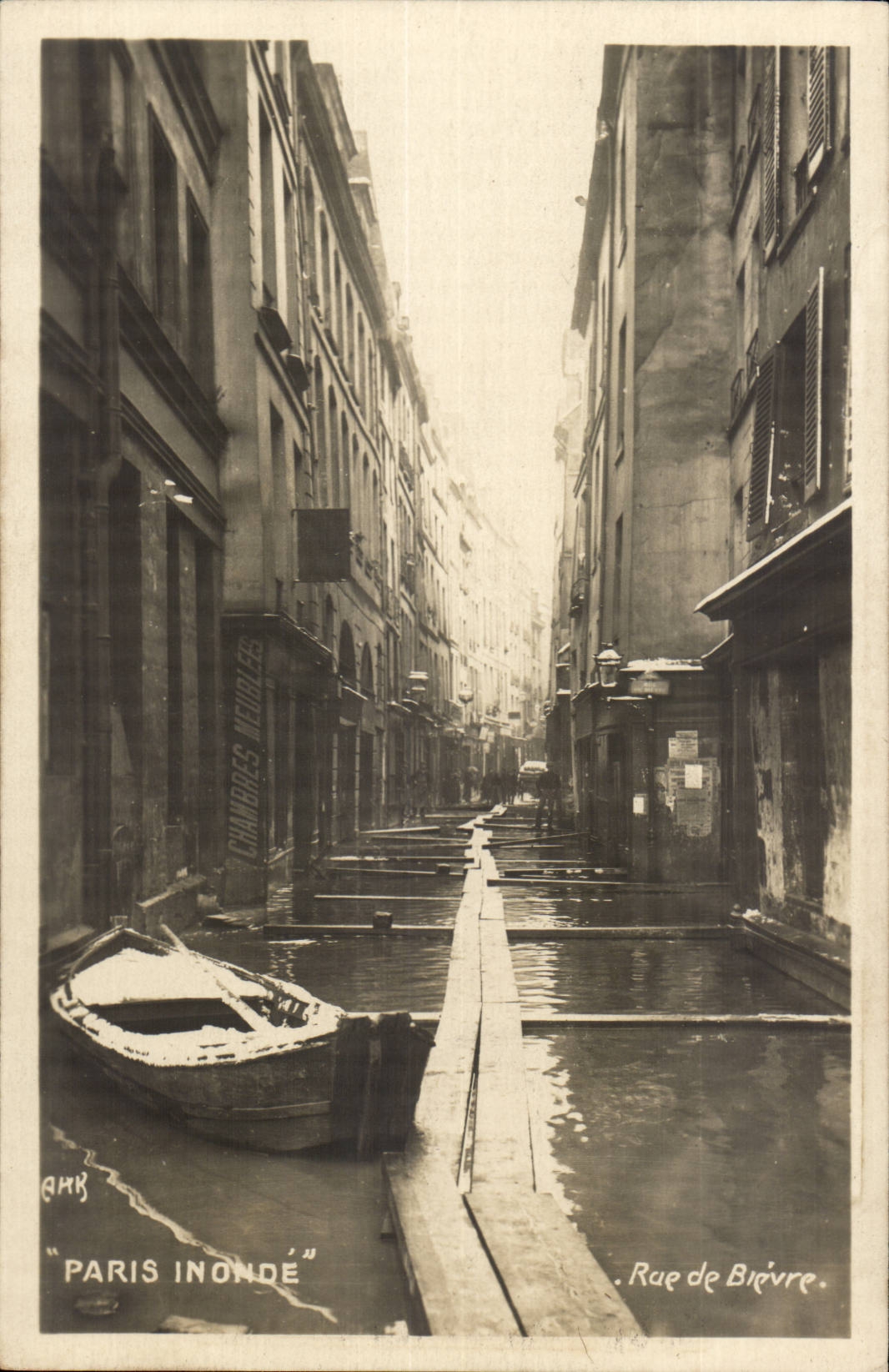 CPA Paris inonde Rue de Bievre