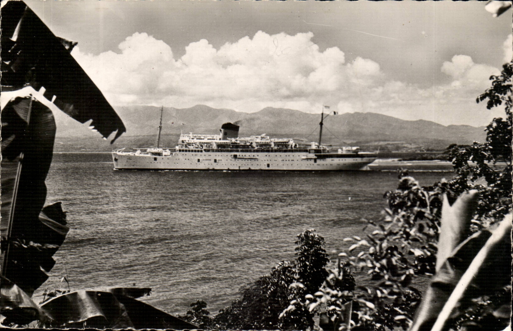 Cruiser French Line "Colombie" — Compagnie Générale Transatlantique — Éditions ESTEL