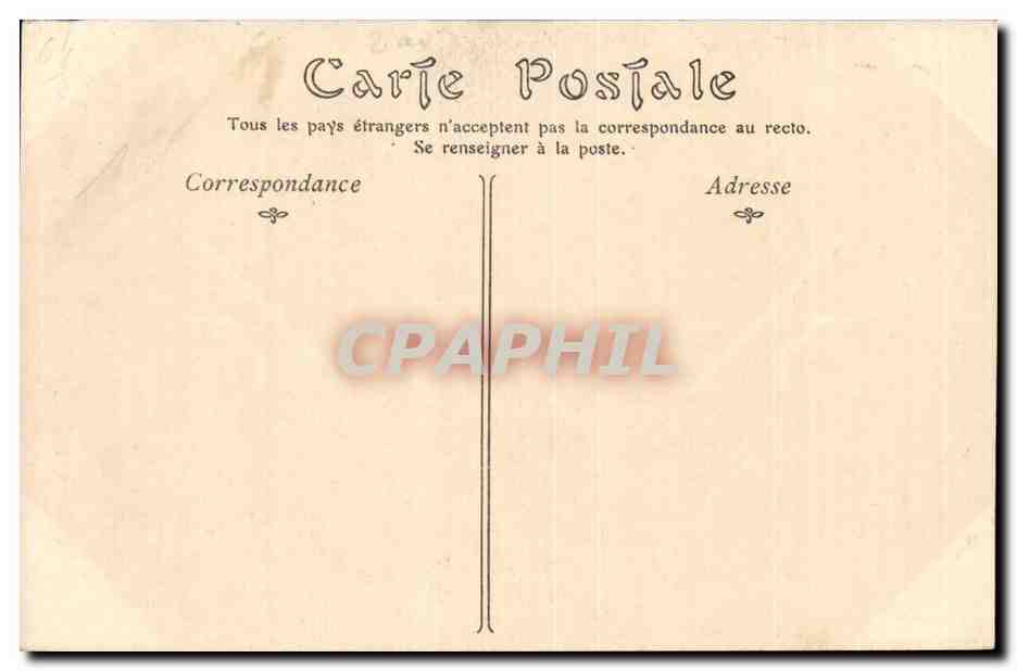 Pau CPA le chateau lit de Louis XIV brode par les dames de Saint Cyr — Verso