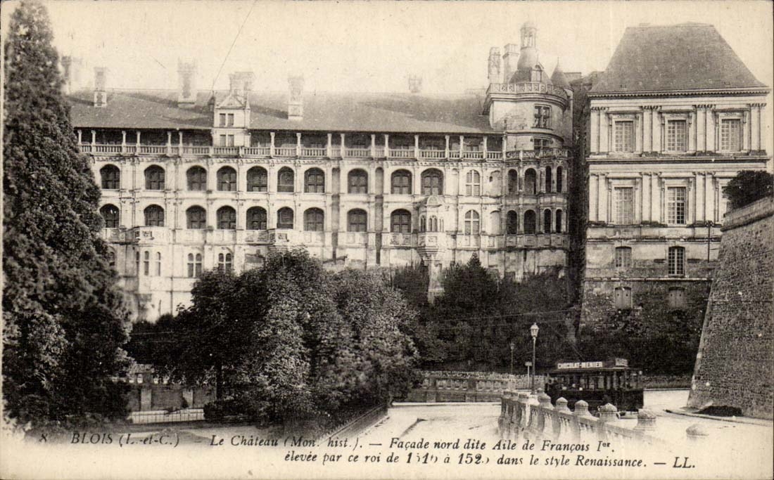 Blois - Le Chateau - Facade Nord dite Aile de Francois Ier - CPA 