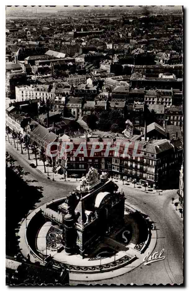 Lille - Vue plongeante sur la Porte de Paris - CPA 