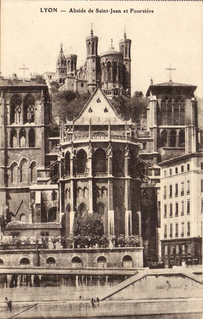 Lyon - Abside de Saiunt Jean et Fourviere - CPA 