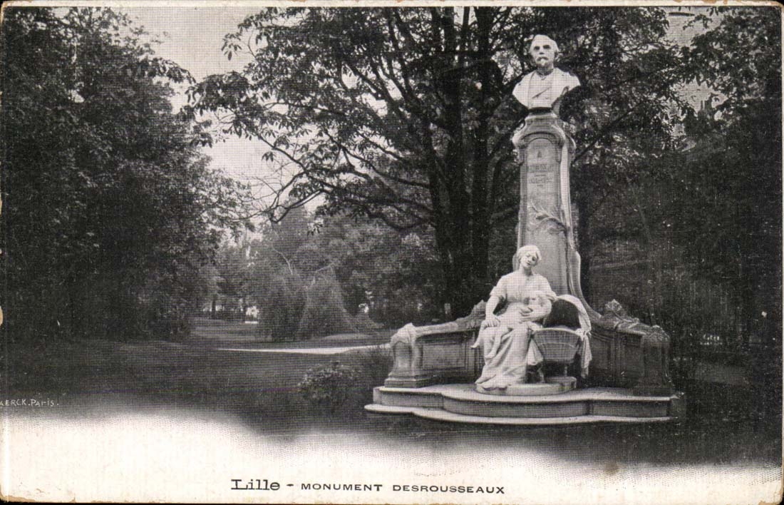 Lille CPA Le monument du chansonnier Desrousseaux