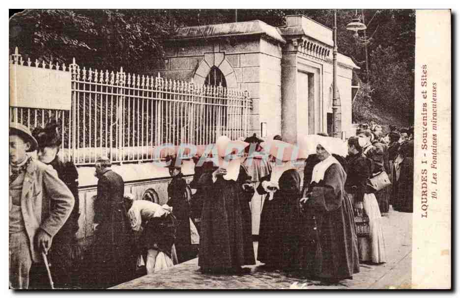 Lourdes CPA Souvenirs et sites Les fontaines miraculeuses