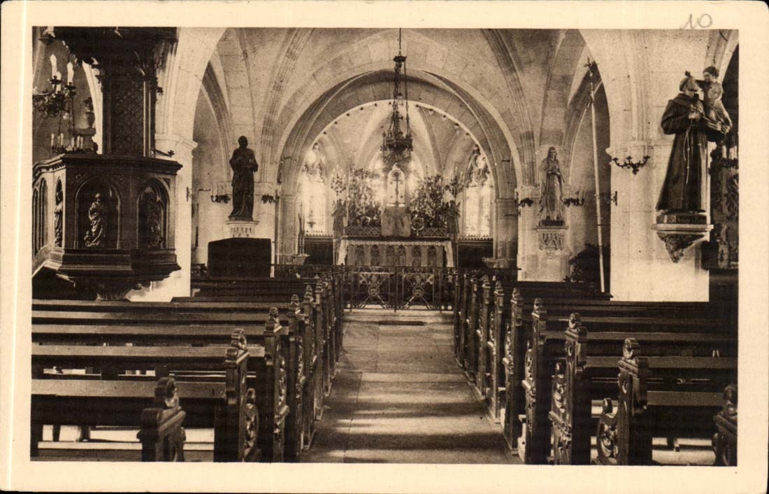 Intérieur de l'église de Domrémy — Édition de la Basilique Nationale