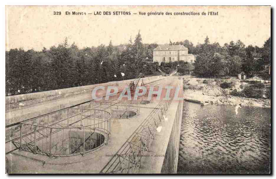 En Morvan CPA Lac des Settons Vue generale des construction de l'Etat
