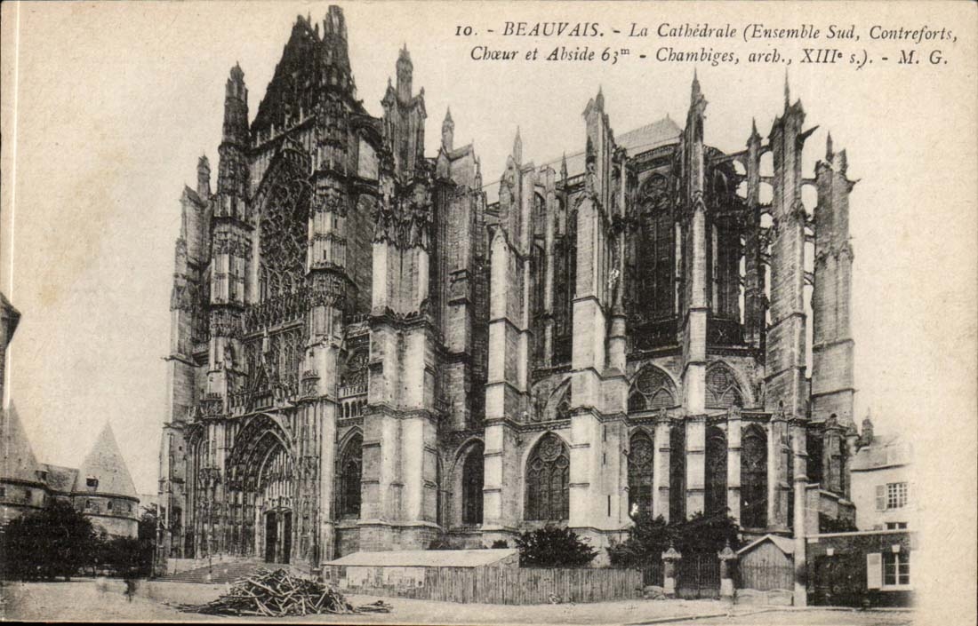 Beauvais CPA La cathedrale 'ensemble sud contreforts choeur et abside)