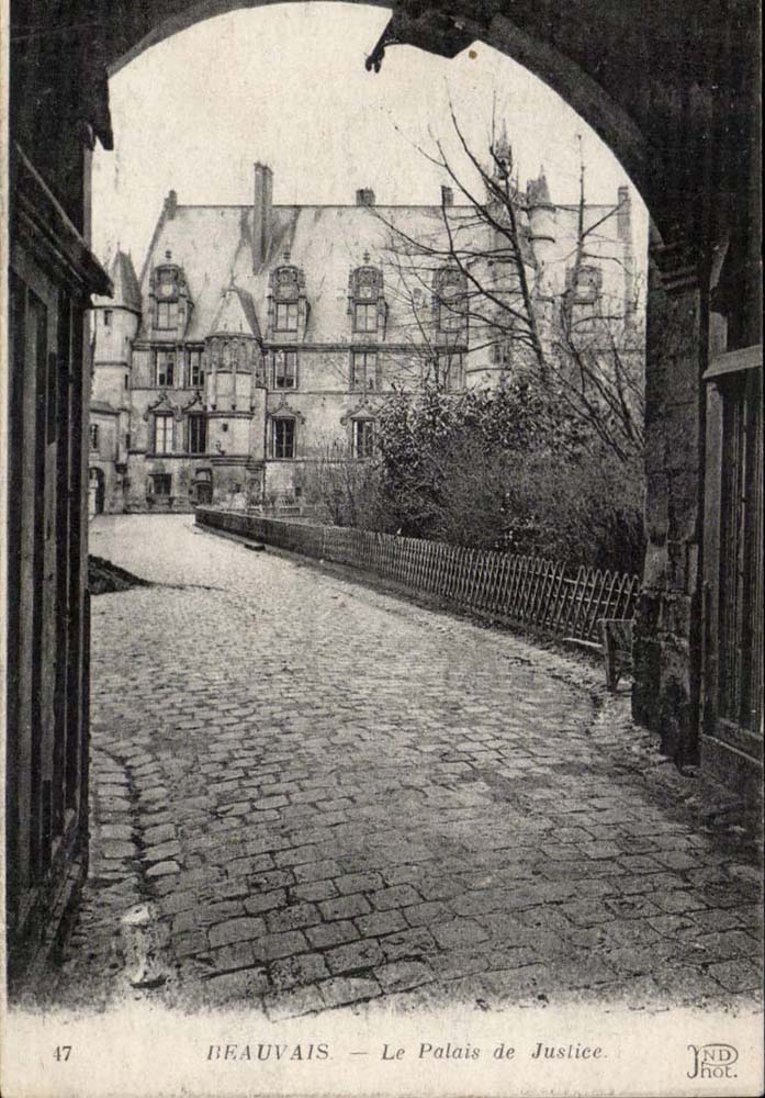 Beauvais CPA Le palais de justice