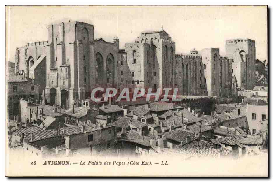 Avignon CPA Le palais des Papes (cote est)