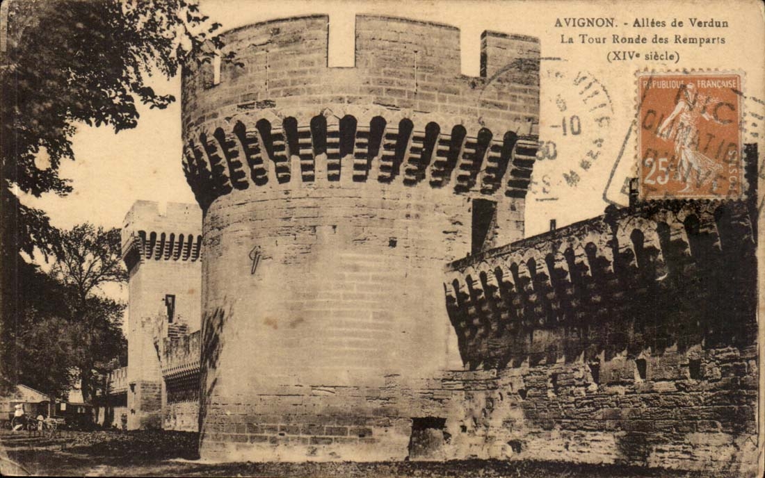 Avignon CPA Allees de VErdun La tour ronde des remparts (14eme)