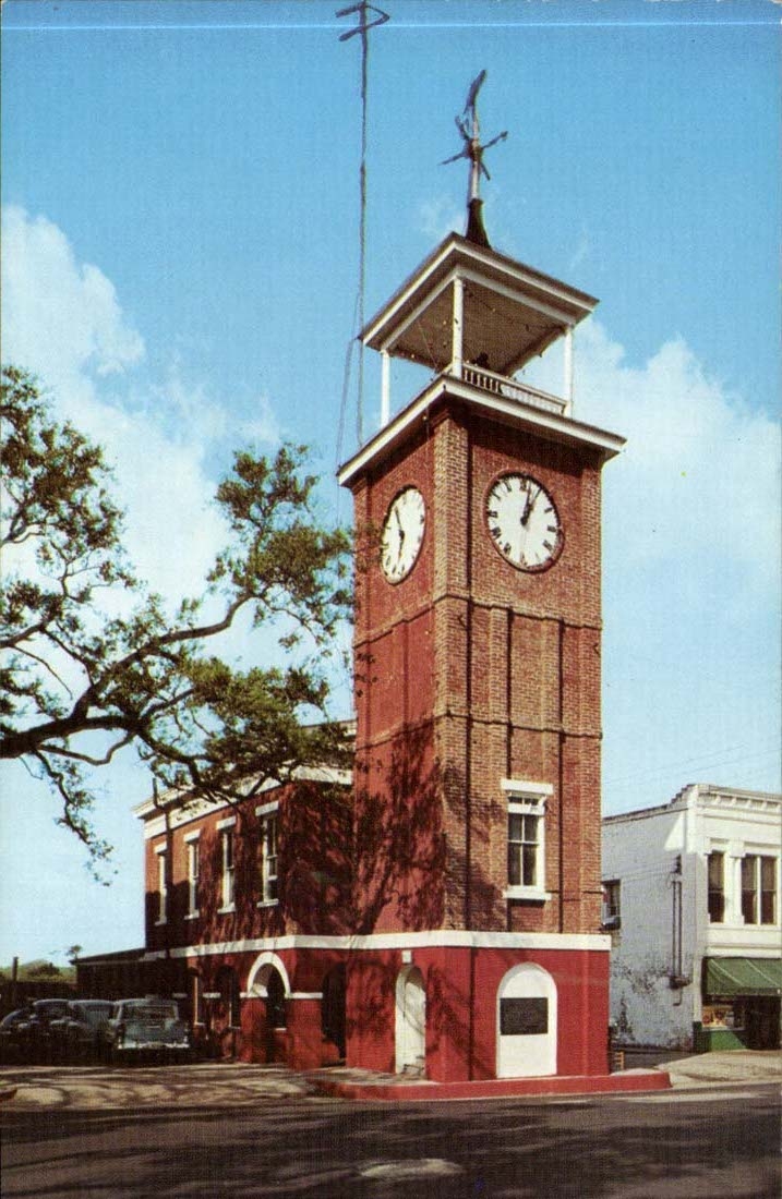 Old Market & Town Hall - Georgetown, S.C. — Rebuilt 1842, brick replica of 1822 wooden market destroyed in hurricane — Pub. by Deater Press, Inc., Winnisboros, S.C.