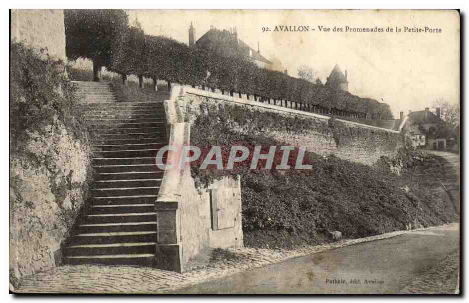 Avallon — Vue des Promenades de la Petite-Porte — Pethain, édit. Avallon