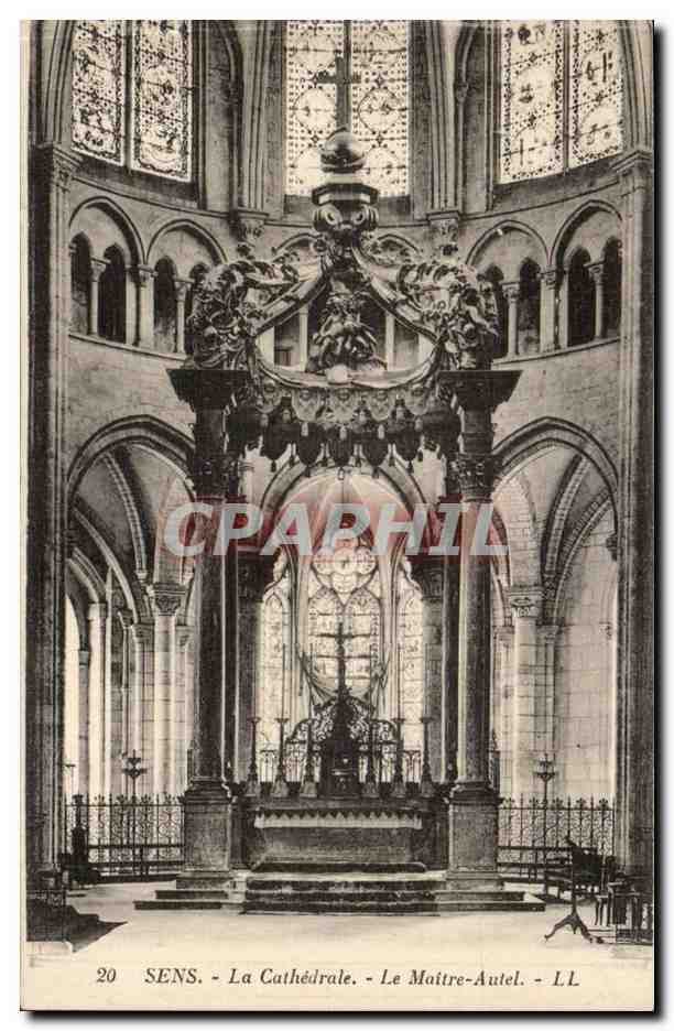 Sens CPA La cathedrale Le maitre autel