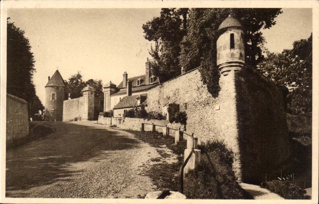 Avallon (Yonne) — La petite porte et la tour Gaugard — Éditions d'Art Yvonne