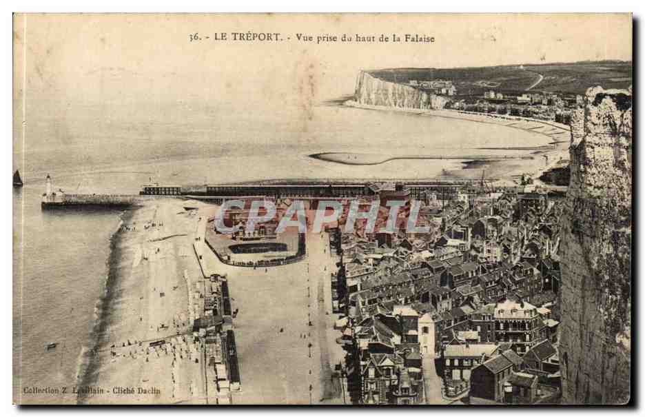 Le Treport - Vue Prise du Haut de la Falaise - CPA 