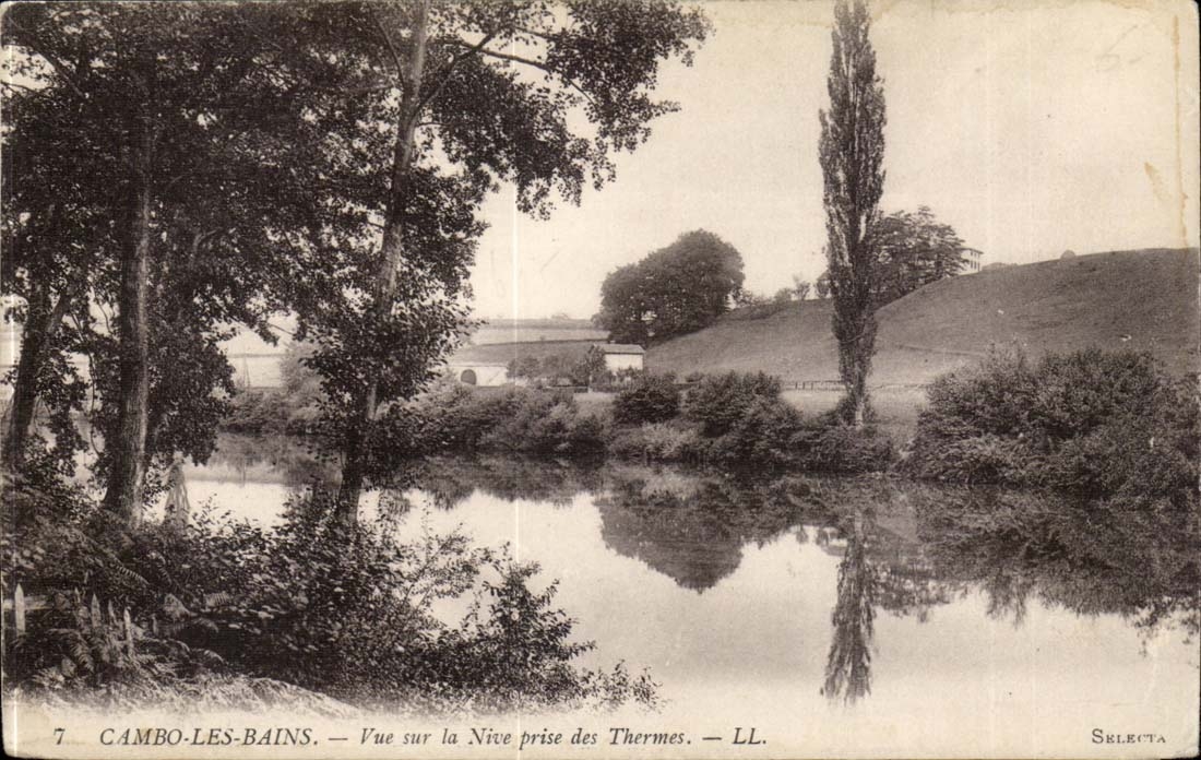 Cambo les Bains CPA Vue sur la Nive prise des Thermes