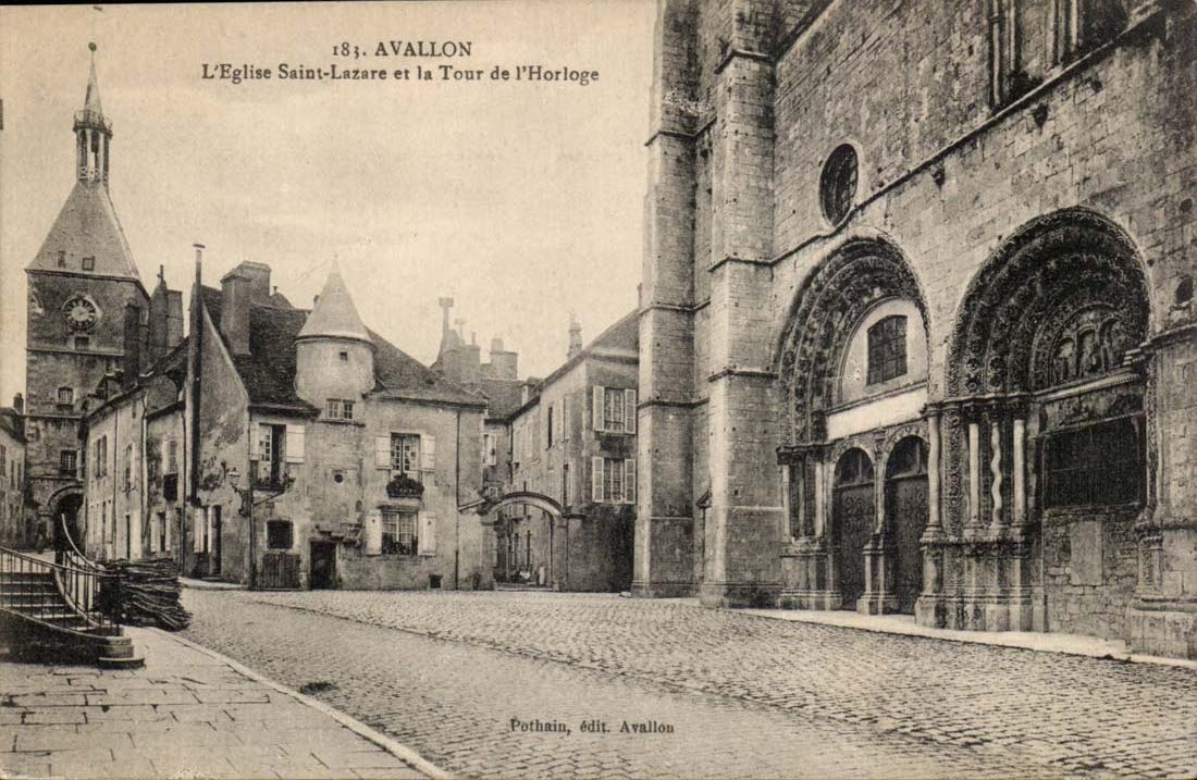 Avallon — L'Église Saint-Lazare et la Tour de l'Horloge — Pothain, édit. Avallon