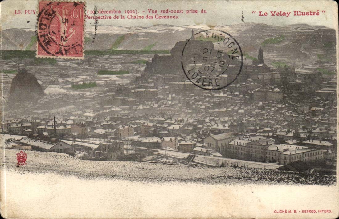 Le Puy — Vue sud-ouest prise du Perspective de la Chaîne des Cévennes — "Le Velay Illustré" — Cliché M. B. - Reprod. Interd.