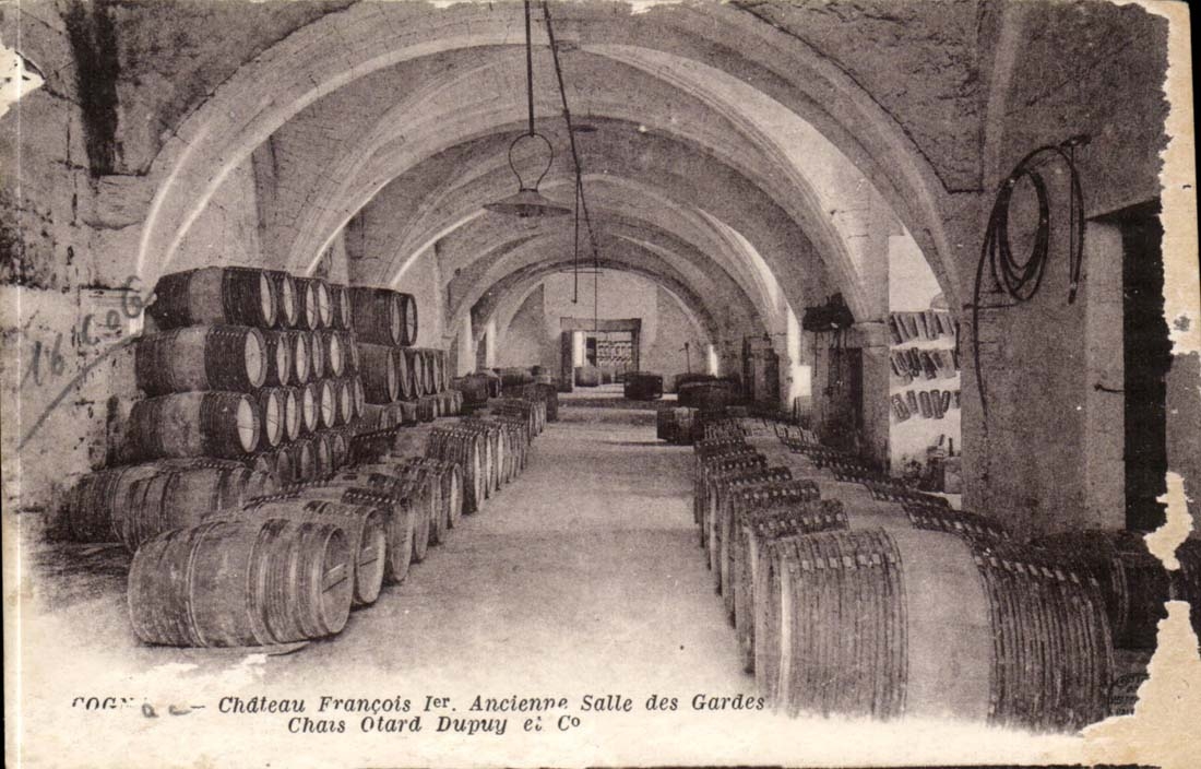 CPA Chateau Francois 1er ancienne salle des gardes Chais Otard Dupuy