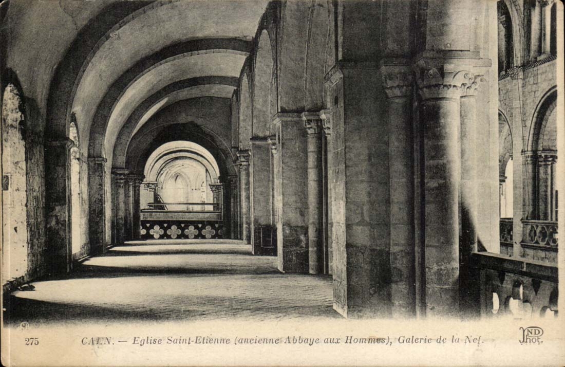 Caen - Eglise Saint Etienne Galerie de la Nef - CPA 