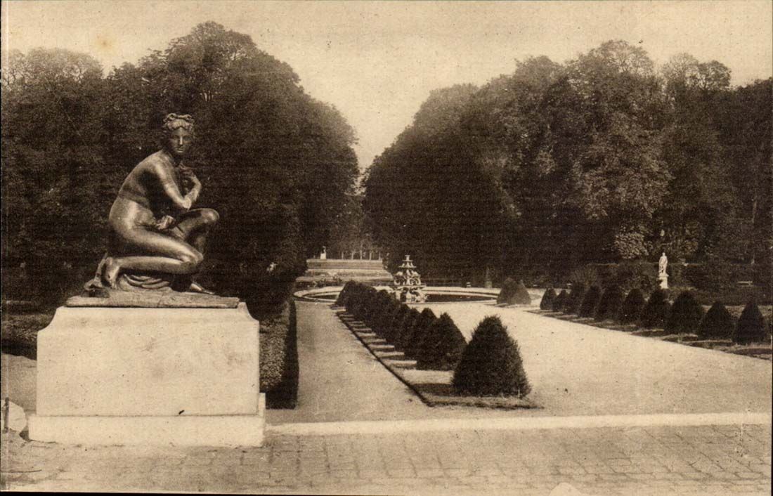 Versailles - Parterre du Nord The Nymph - CPA 