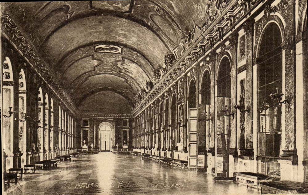Versailles - Galerie des Glaces Salle de la Signature de la Paix en 1919 - CPA 