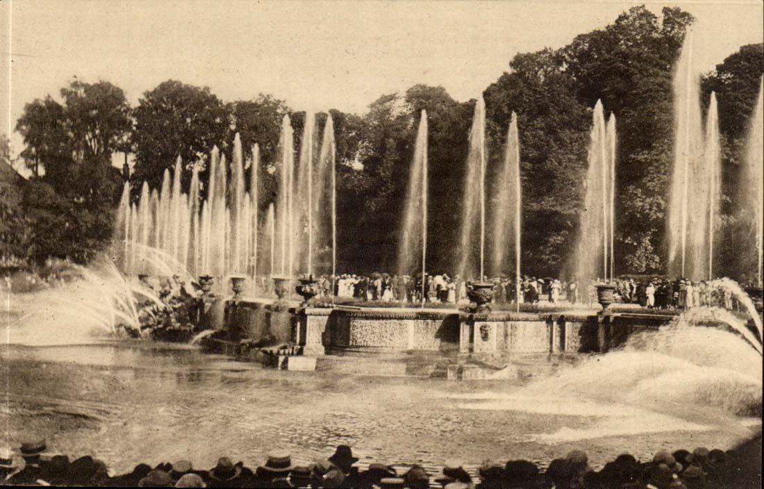 Versailles - Les Grandes Eaux au Bassin de Neptunes - CPA 