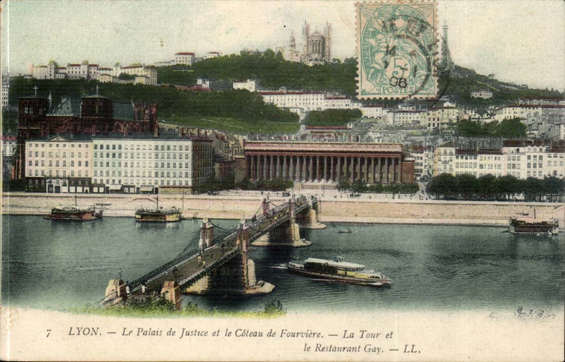 Lyon CPA Le palais de justice et le coteau de Fourviere