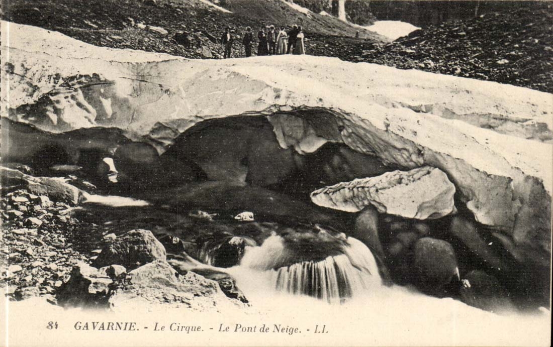 CPA Gavarnie Le cirque le pont de neige (alpinisme alpiniste)