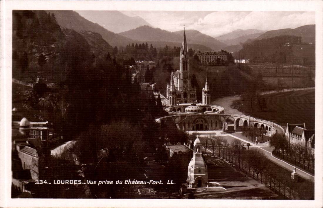 Lourdes - Vue prise du Chateau Fort CPA 