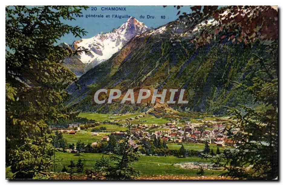 Chamonix - Vue Generale et l'Aiguille du Dru - CPA 