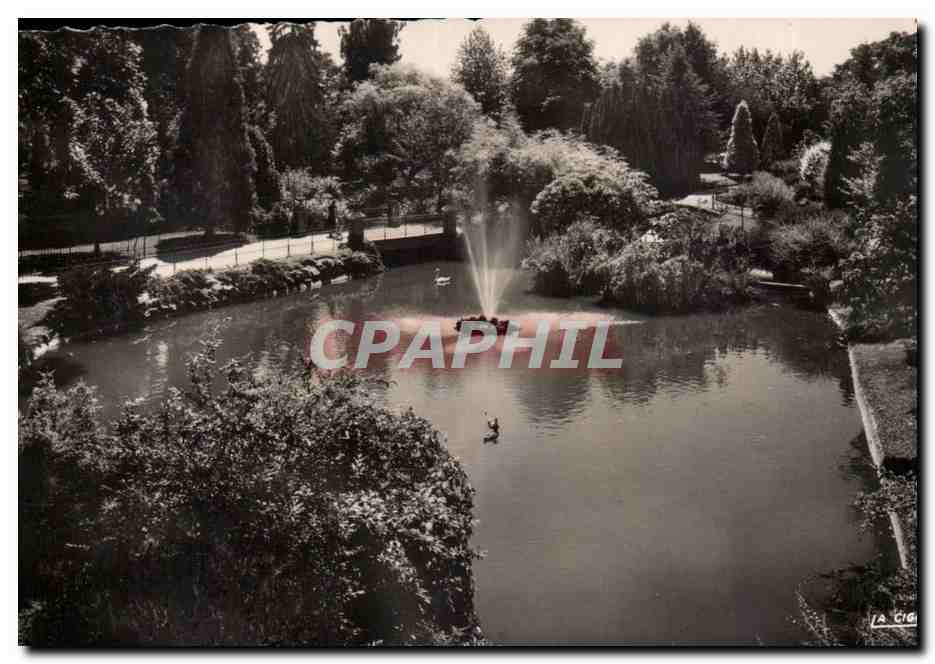 Vichy - Reine des Villes d'Eaux - La Bassin des Cygnes dans les Grands Parcs - CPA 