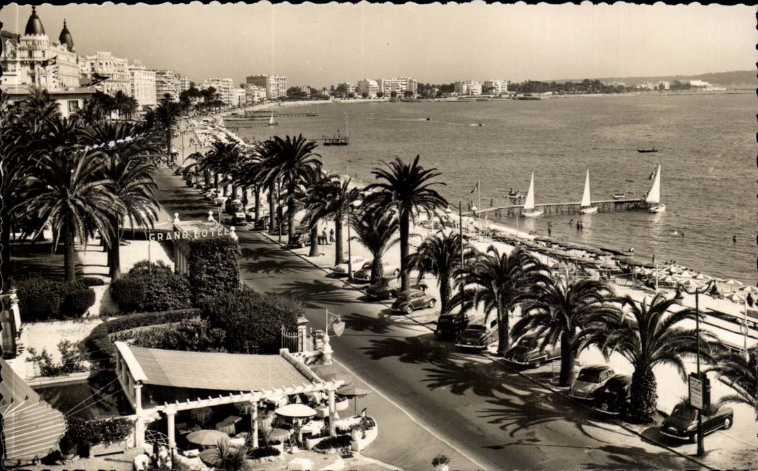 cannes - Vue Generale de la Croisette - CPA 